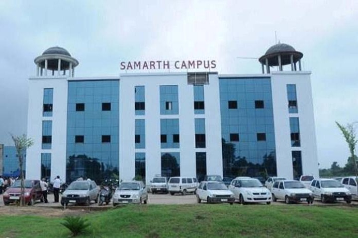 https://cache.careers360.mobi/media/colleges/social-media/media-gallery/9195/2019/3/7/College View of Samarth College of Computer Application Sabarkantha_Campus-View.jpg
